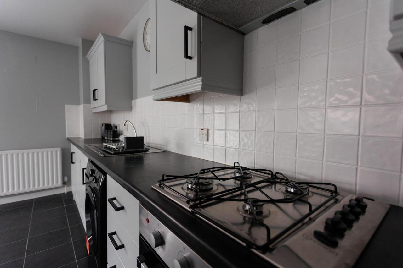 2 Bedroom Ground Floor Apartment 贝尔法斯特 外观 照片