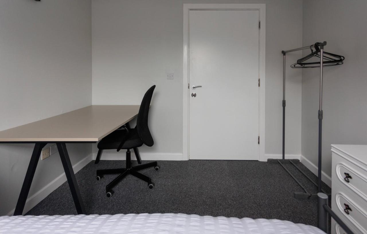 2 Bedroom Ground Floor Apartment 贝尔法斯特 外观 照片